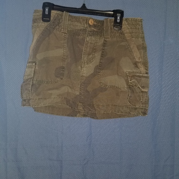 Camo Skirt - Picture 1 of 1